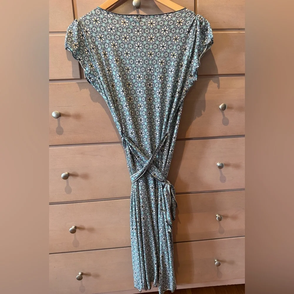 Green Wrap Floral Print Midi Dress with Ruched Tie Front XS - Picture 5 of 6